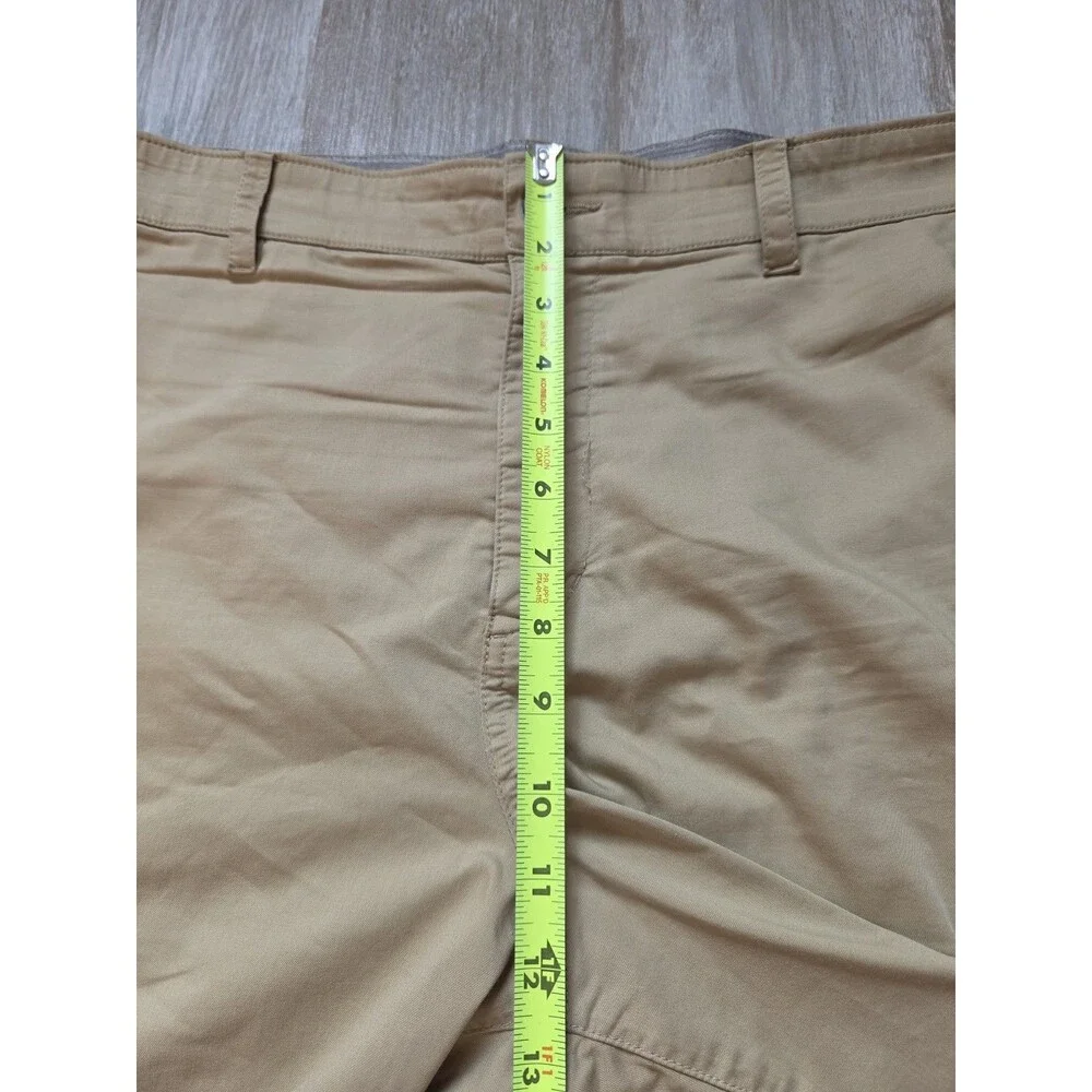 Nike Dri-FIT Men’s Khaki Chino Golf Shorts Tan Flat Front Size 40x7 GUC